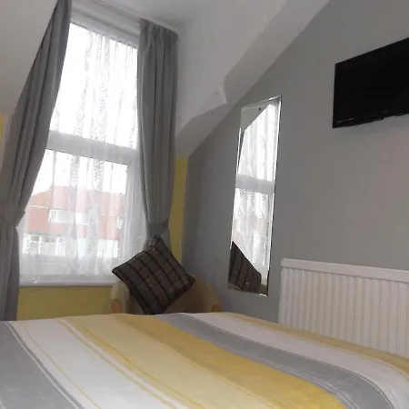 The Phoenix Guest house Scarborough