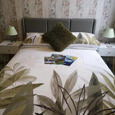 Guest house The Phoenix