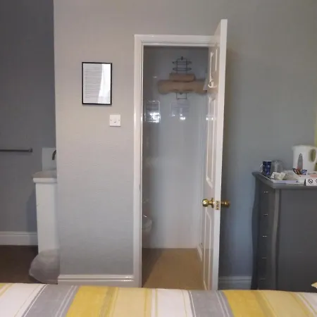 בית הארחה The Phoenix 4*