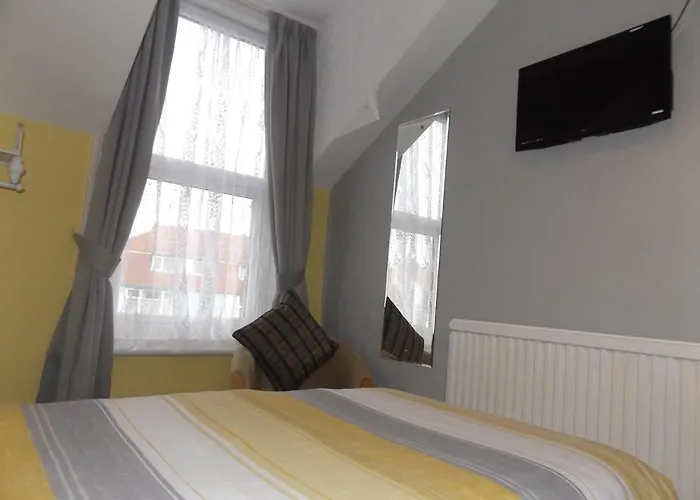 The Phoenix Guest house Scarborough