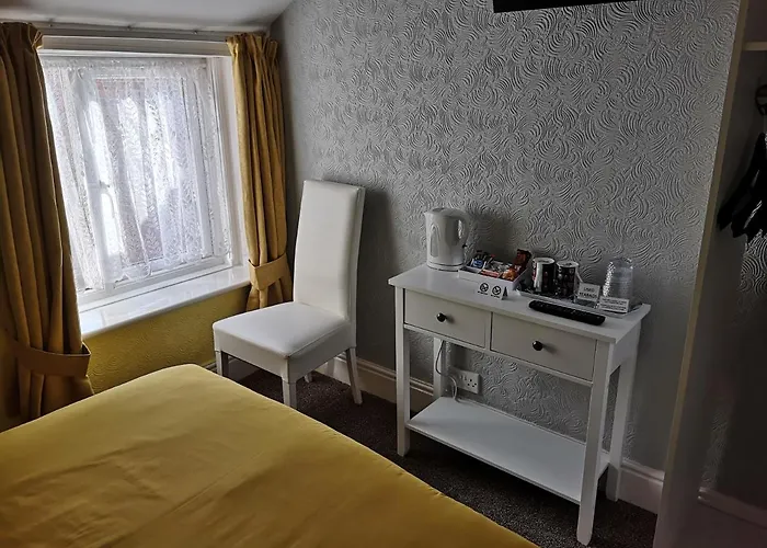 Guest house The Phoenix 4*